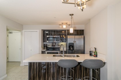 Photo 7 at 303 - 22318 Lougheed Highway, West Central, Maple Ridge