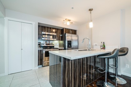 Photo 3 at 303 - 22318 Lougheed Highway, West Central, Maple Ridge