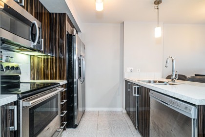 Photo 4 at 303 - 22318 Lougheed Highway, West Central, Maple Ridge