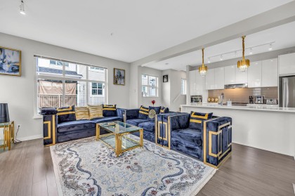 Photo 10 at 1505 - 11295 Pazarena Place, East Central, Maple Ridge