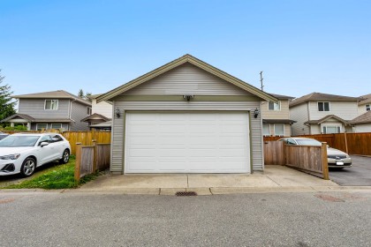 Photo 32 at 23635 Dewdney Trunk Road, East Central, Maple Ridge