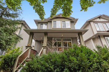 Photo 1 at 23635 Dewdney Trunk Road, East Central, Maple Ridge