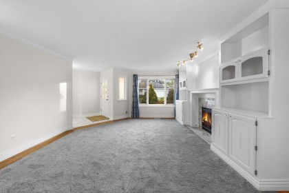 Photo 4 at 3731 Bracewell Court, Oxford Heights, Port Coquitlam