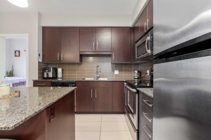 Photo 21 at 404 - 22290 North Avenue, West Central, Maple Ridge