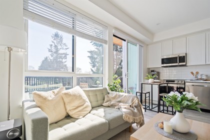 Photo 2 at 404 - 2160 Grant Avenue, Glenwood PQ, Port Coquitlam