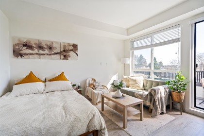 Photo 3 at 404 - 2160 Grant Avenue, Glenwood PQ, Port Coquitlam