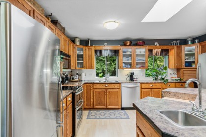 Photo 7 at 11193 284 Street, Whonnock, Maple Ridge