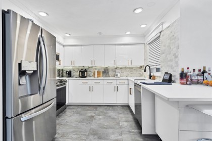 Photo 11 at 17 - 22751 Haney Bypass, East Central, Maple Ridge