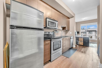 Photo 11 at 404 - 2343 Atkins Avenue, Central Pt Coquitlam, Port Coquitlam