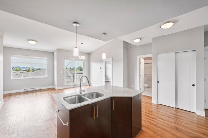 Photo 8 at 602 - 2495 Wilson Avenue, Central Pt Coquitlam, Port Coquitlam