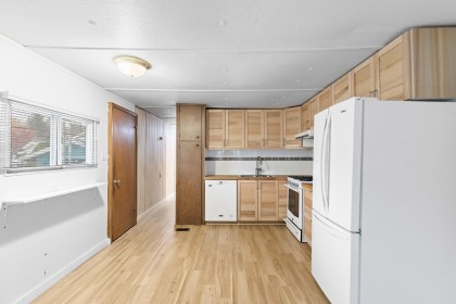 Photo 8 at 18 - 12868 229th Street, East Central, Maple Ridge