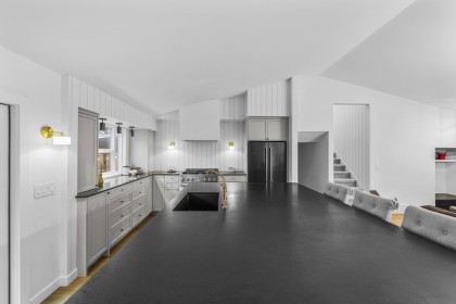 Photo 7 at 12432 Edge Street, East Central, Maple Ridge