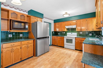 Photo 13 at 11918 Bruce Place, Southwest Maple Ridge, Maple Ridge