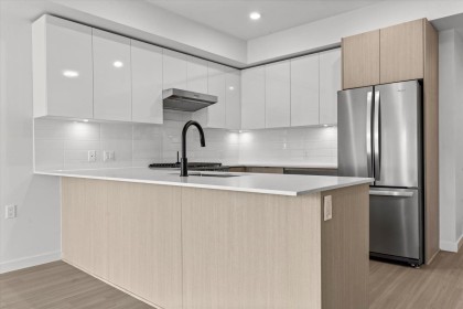 Photo 3 at 207 - 2277 Hawthorne Avenue, Central Pt Coquitlam, Port Coquitlam