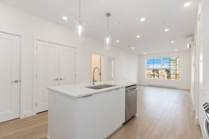 Photo 5 at 415 - 22633 Selkirk Avenue, East Central, Maple Ridge