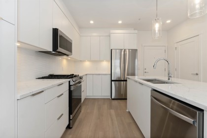 Photo 4 at 415 - 22633 Selkirk Avenue, East Central, Maple Ridge