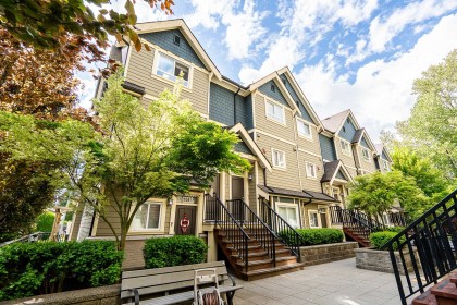 Photo 2 at 201 - 3488 Sefton Street, Glenwood PQ, Port Coquitlam