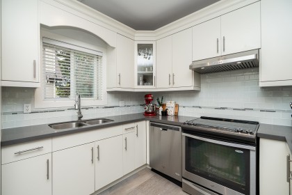 Photo 6 at 201 - 3488 Sefton Street, Glenwood PQ, Port Coquitlam