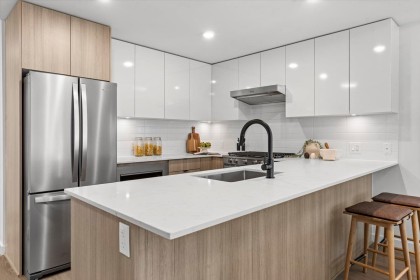 Photo 5 at 204 - 2277 Hawthorne Avenue, Central Pt Coquitlam, Port Coquitlam