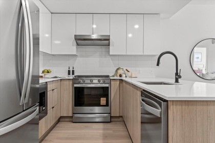 Photo 4 at 204 - 2277 Hawthorne Avenue, Central Pt Coquitlam, Port Coquitlam