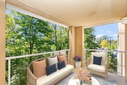 Photo 3 at 302 - 22722 Lougheed Highway, East Central, Maple Ridge