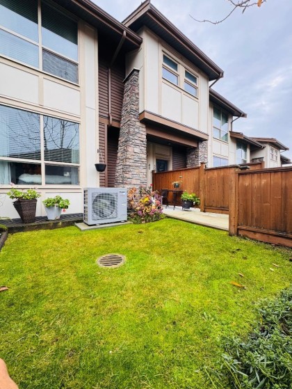Photo 1 at 40 - 10480 248 Street, Thornhill MR, Maple Ridge