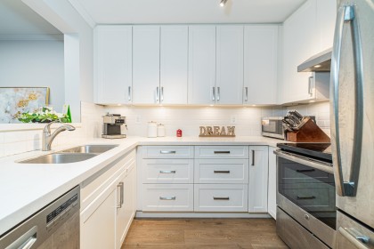 Photo 4 at 106 - 2344 Atkins Avenue, Central Pt Coquitlam, Port Coquitlam