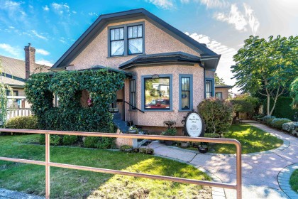 Photo 3 at 33026 2 Avenue, Mission BC, Mission