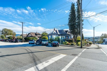 Photo 4 at 33026 2 Avenue, Mission BC, Mission