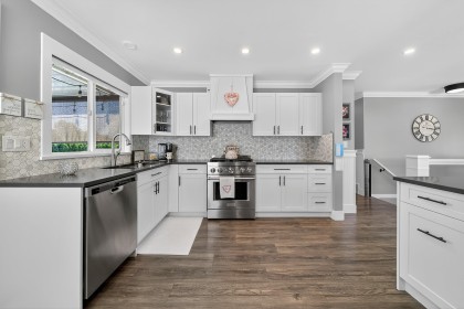 Photo 7 at 20140 Bruce Avenue, Southwest Maple Ridge, Maple Ridge