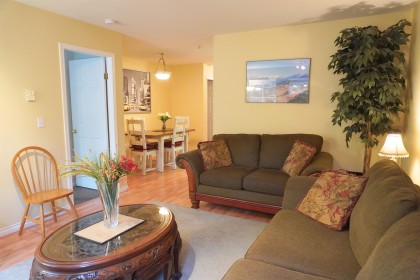 Photo 7 at 19 - 19034 Mcmyn Road, Mid Meadows, Pitt Meadows