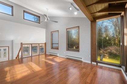 Photo 9 at 25443 Bosonworth Avenue, Thornhill MR, Maple Ridge