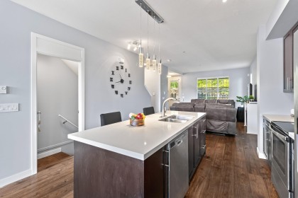 Photo 7 at 16 - 11176 Gilker Hill Road, Cottonwood MR, Maple Ridge