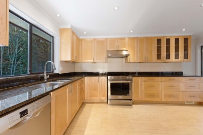 Photo 9 at 1273 Lynwood Avenue, Oxford Heights, Port Coquitlam