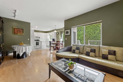 Photo 12 at 3234 Osborne Street, Woodland Acres PQ, Port Coquitlam