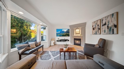 Photo 12 at 21124 Glenwood Avenue, Northwest Maple Ridge, Maple Ridge