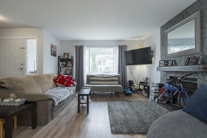 Photo 2 at 12145 207a Street, Northwest Maple Ridge, Maple Ridge