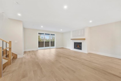 Photo 7 at 13586 Foreman Drive, Silver Valley, Maple Ridge