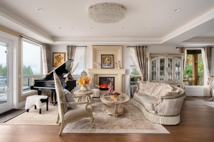 Photo 13 at 11000 Carmichael Street, Thornhill MR, Maple Ridge