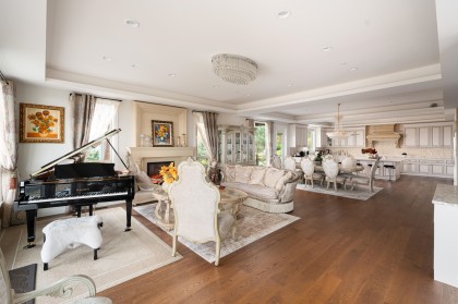 Photo 16 at 11000 Carmichael Street, Thornhill MR, Maple Ridge