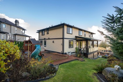 Photo 5 at 11000 Carmichael Street, Thornhill MR, Maple Ridge