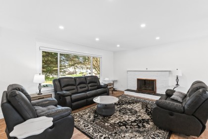 Photo 3 at 21099 Berry Avenue, Southwest Maple Ridge, Maple Ridge