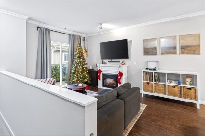 Photo 2 at 611 - 1661 Fraser Avenue, Glenwood PQ, Port Coquitlam