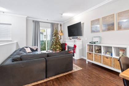 Photo 3 at 611 - 1661 Fraser Avenue, Glenwood PQ, Port Coquitlam