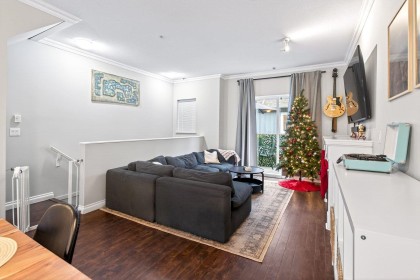 Photo 4 at 611 - 1661 Fraser Avenue, Glenwood PQ, Port Coquitlam