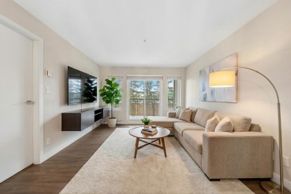 Photo 3 at 313 - 12075 Edge Street, East Central, Maple Ridge