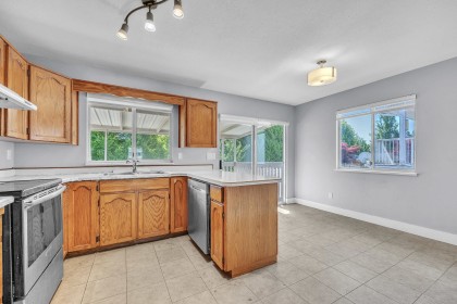 Photo 20 at 12326 Aurora Street, East Central, Maple Ridge