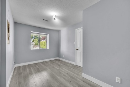 Photo 8 at 12326 Aurora Street, East Central, Maple Ridge