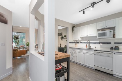 Photo 7 at 401 - 2678 Dixon Street, Central Pt Coquitlam, Port Coquitlam