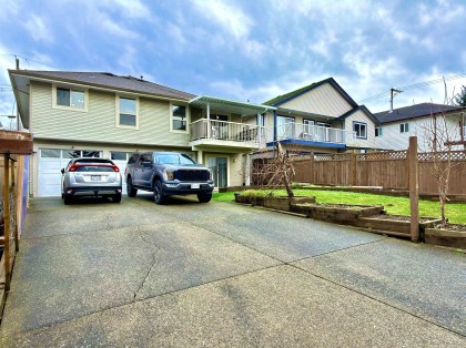 Photo 5 at 23225 124 Avenue, East Central, Maple Ridge